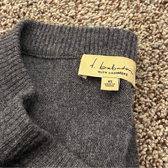 Babaton | Gray cape | Cashmere and Merino Wool - Picture 2 of 6